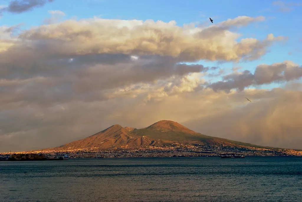 Smart Central Apartments San Gregorio Naples Italy
