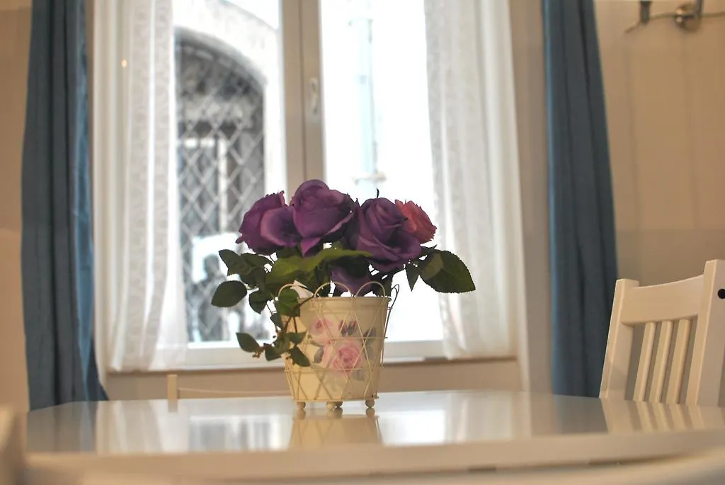 Smart Central Apartments San Gregorio Naples